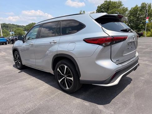 Used 2022 Toyota Highlander XSE AWD/4WD image 8