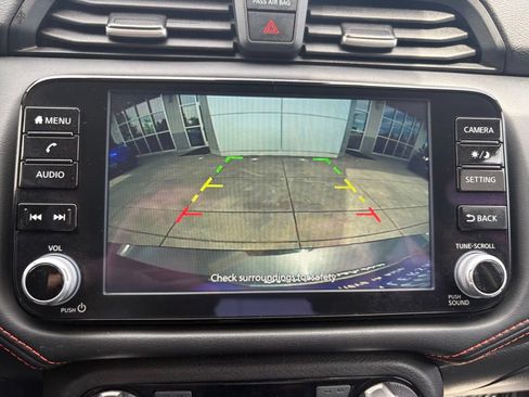 Used 2024 Nissan Versa SR FWD image 19