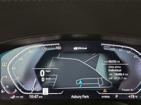 Used 2021 BMW 530e xDrive w/ Premium Package AWD/4WD image 17