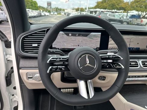 New 2025 Mercedes-Benz GLS 450 4MATIC image 15