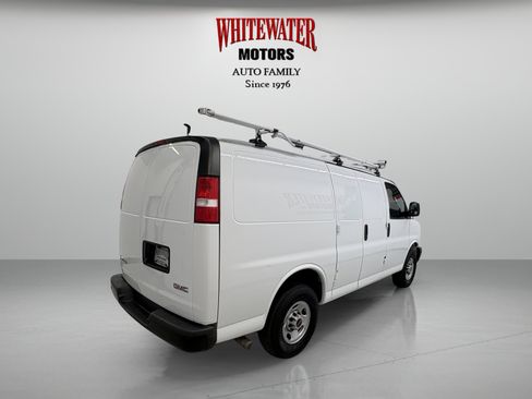 Used 2023 GMC Savana 3500 w/ Driver Convenience Package RWD image 4