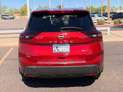 Certified 2024 Nissan Rogue SV w/ SV Premium Package FWD image 5