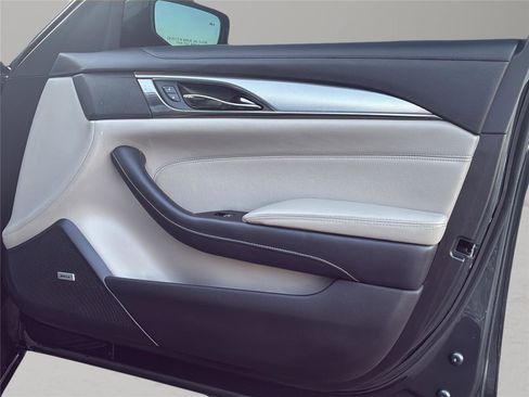 Used 2018 Cadillac CTS Premium Luxury image 41