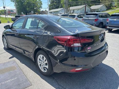 Used 2019 Hyundai Elantra SE FWD image 4