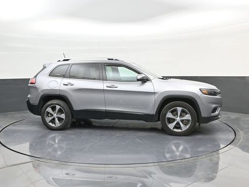 Used 2020 Jeep Cherokee Limited AWD/4WD image 9