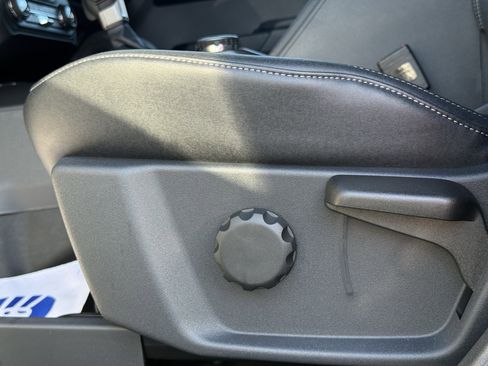 New 2025 Ford Bronco Badlands image 38