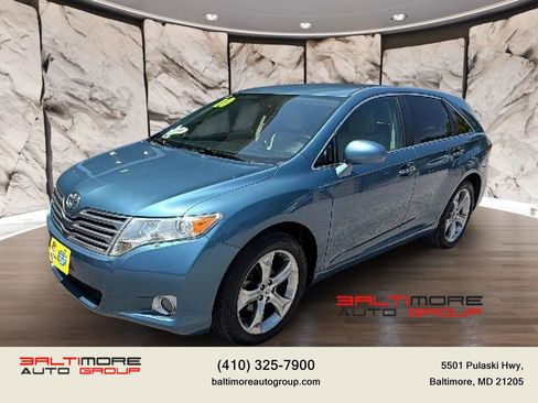 Used 2010 Toyota Venza FWD image 1