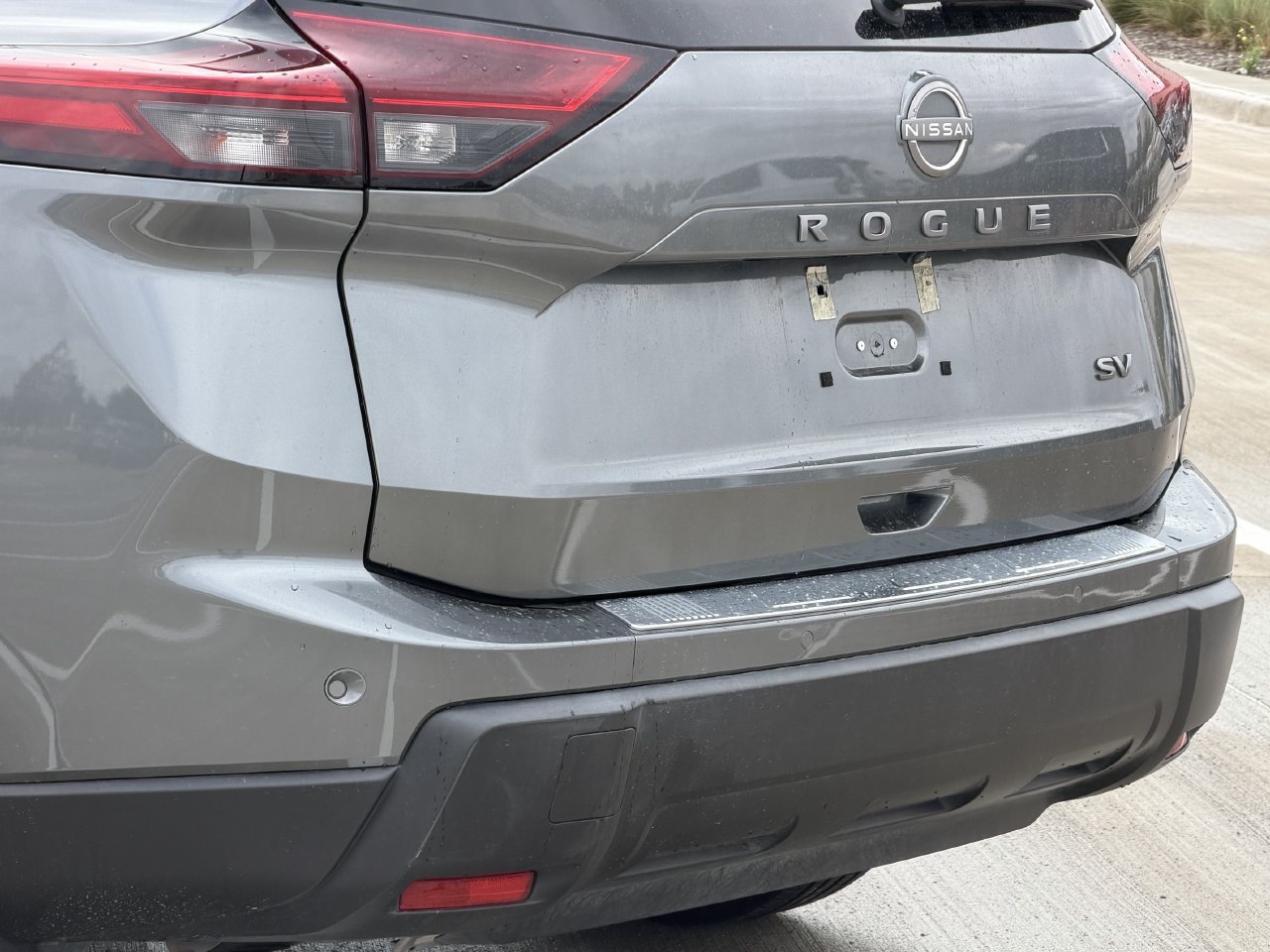 Used 2024 Nissan Rogue SV w/ SV Premium Package FWD image 7