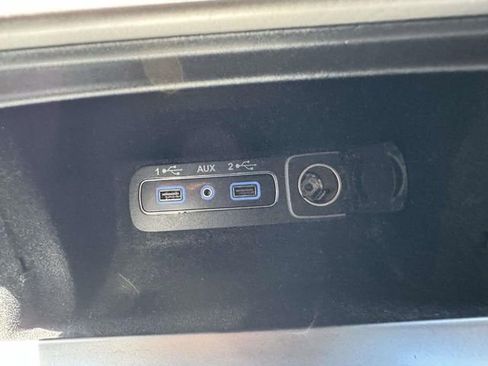 Used 2021 Jeep Grand Cherokee Laredo X RWD image 38
