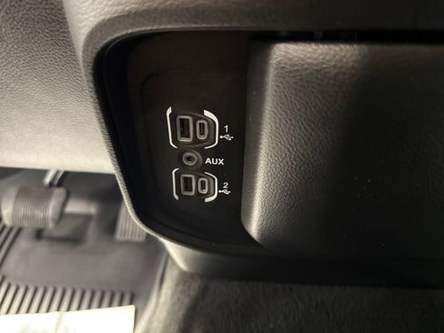 Used 2023 RAM 1500 Laramie AWD/4WD image 21