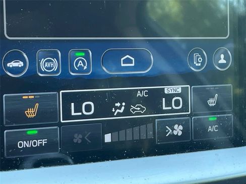 Used 2024 Subaru Outback Limited XT AWD/4WD image 16