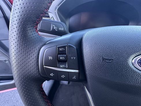 Used 2025 Ford Escape ST-Line Select image 18