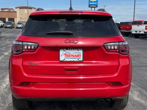 Used 2022 Jeep Compass Limited image 4