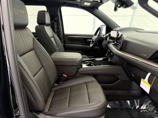 New 2026 Chevrolet Tahoe High Country AWD/4WD image 24