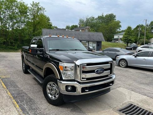Used 2013 Ford F250 Lariat w/ Chrome Pkg AWD/4WD image 3