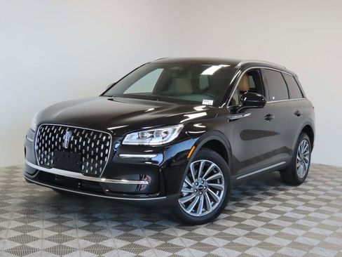 Used 2023 Lincoln Corsair Reserve image 1