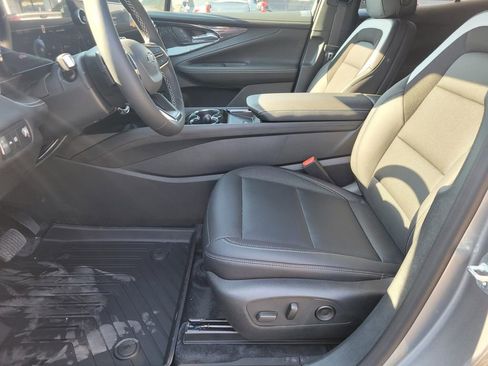 New 2026 Chevrolet Blazer EV LT image 9