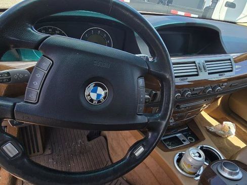 Used 2008 BMW 750i RWD image 16
