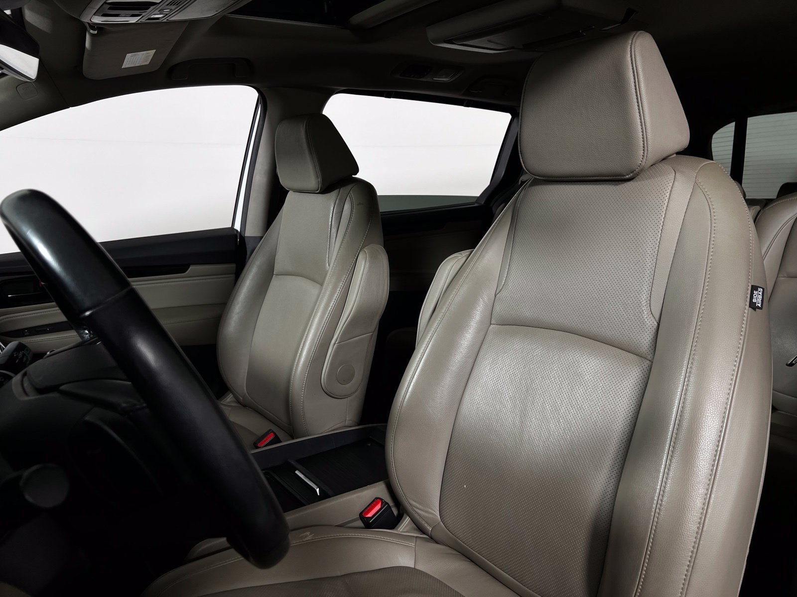 Used 2020 Honda Odyssey Elite image 13