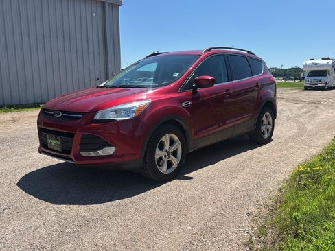 Used 2014 Ford Escape SE w/ Equipment Group 201A FWD image 1