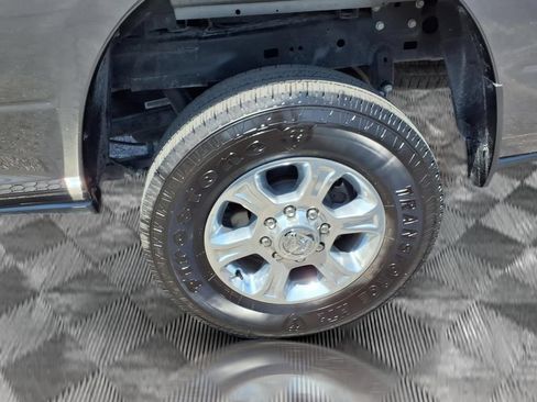 Used 2025 RAM 2500 Big Horn AWD/4WD image 25