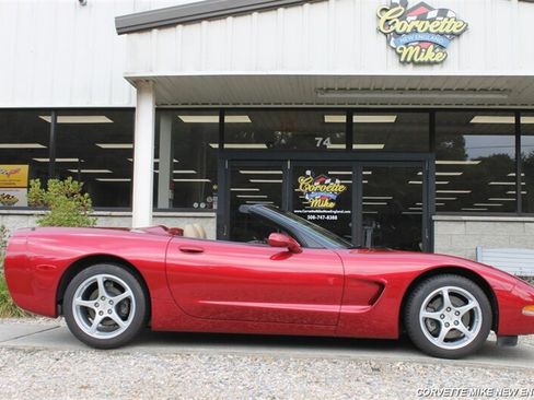 Used 2002 Chevrolet Corvette Convertible w/ Preferred Equipment Group2 RWD image 18