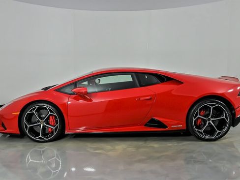Used 2020 Lamborghini Huracan EVO AWD/4WD image 7