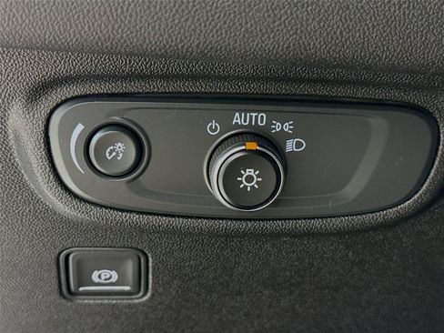 Used 2019 GMC Terrain SLE AWD/4WD image 14