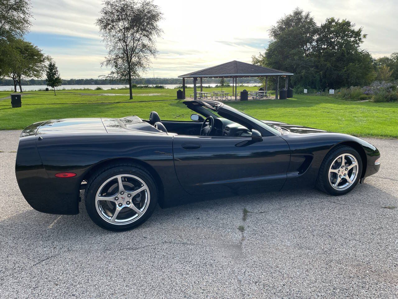 Used 2003 Chevrolet Corvette Convertible w/ Preferred Equipment Group1 RWD image 98