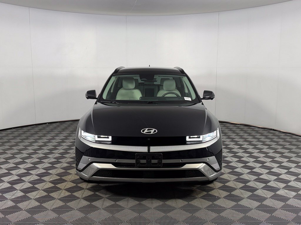 Used 2025 Hyundai Ioniq 5 Limited RWD image 3