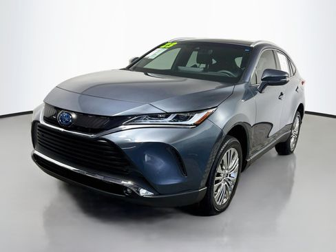 Used 2023 Toyota Venza XLE AWD/4WD image 10