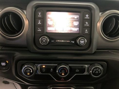 Used 2021 Jeep Wrangler Unlimited Sport AWD/4WD image 20