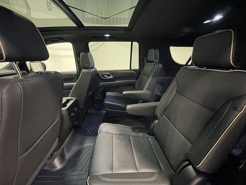 Used 2023 Chevrolet Suburban Premier AWD/4WD image 20