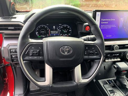 Certified 2025 Toyota 4Runner TRD Off-Road Premium AWD/4WD image 12