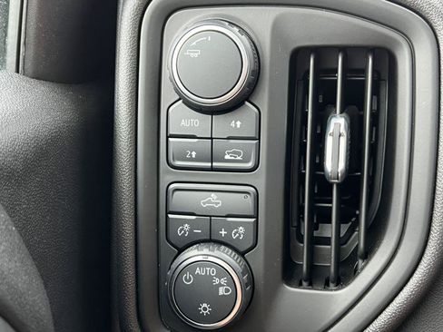 Used 2023 Chevrolet Silverado 1500 Custom AWD/4WD image 22