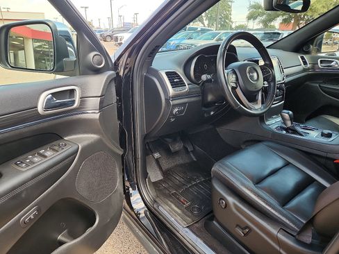 Used 2022 Jeep Grand Cherokee Limited w/ Trailer Tow Group IV AWD/4WD image 14