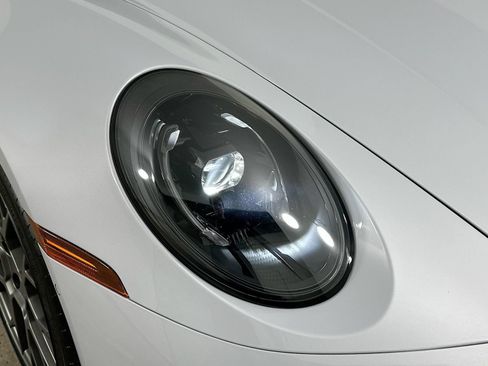 Used 2025 Porsche 911 Carrera w/ Premium Package RWD image 9