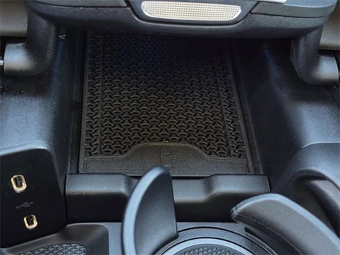 Certified 2025 Mercedes-Benz E 350 4MATIC Sedan image 25