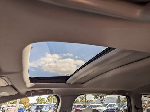 Used 2017 Honda CR-V EX image 15