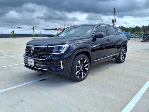 New 2026 Volkswagen Atlas Cross Sport SEL Premium R-Line AWD/4WD image 8