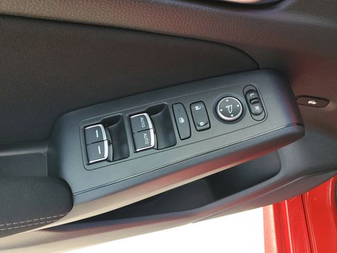 Used 2023 Honda Civic Sport image 25