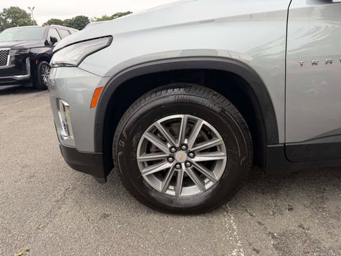 Used 2023 Chevrolet Traverse LT AWD/4WD image 8