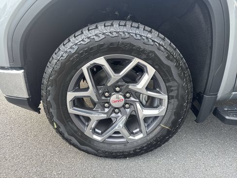 New 2026 GMC Sierra 1500 SLT w/ SLT Premium Plus Package AWD/4WD image 18