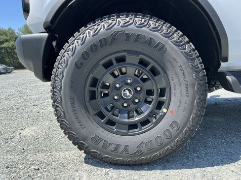New 2026 Ford Bronco Outer Banks AWD/4WD image 12