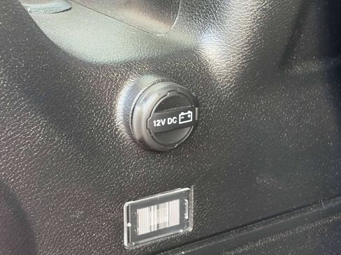 Used 2019 Jeep Wrangler Sport AWD/4WD image 11