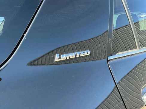 Used 2021 Toyota 4Runner Limited image 18