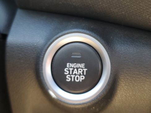 Used 2022 Hyundai Kona Limited FWD image 32