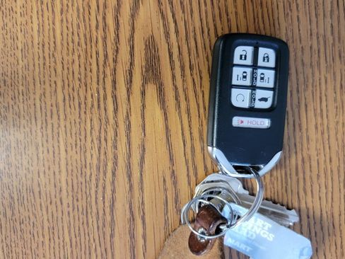 Used 2024 Honda Odyssey EX-L image 22
