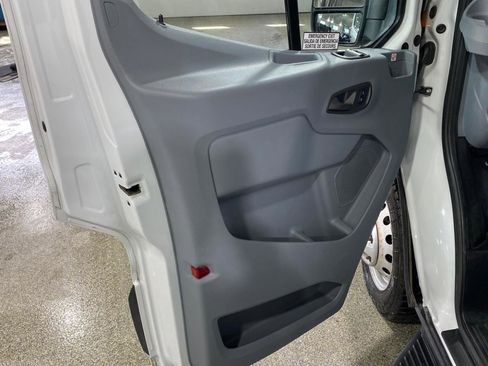 Used 2019 Ford Transit 350 XL image 5