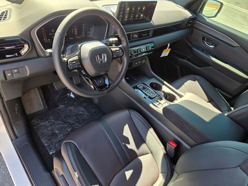 New 2026 Honda Pilot Black Edition image 11